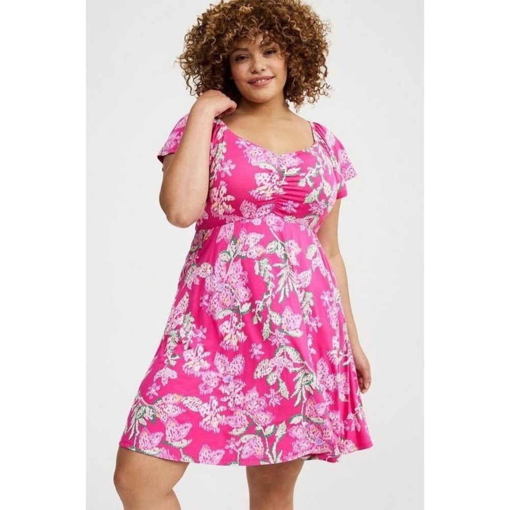 Torrid Size 2 Pink Floral Babydoll Dress Plus Size Cottagecore Summer EUC